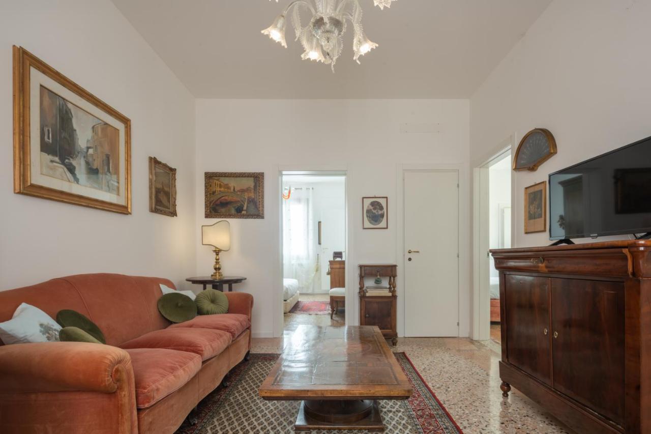 Tiepolo Apartment In The Biennale District R&R Wenecja Zewnętrze zdjęcie